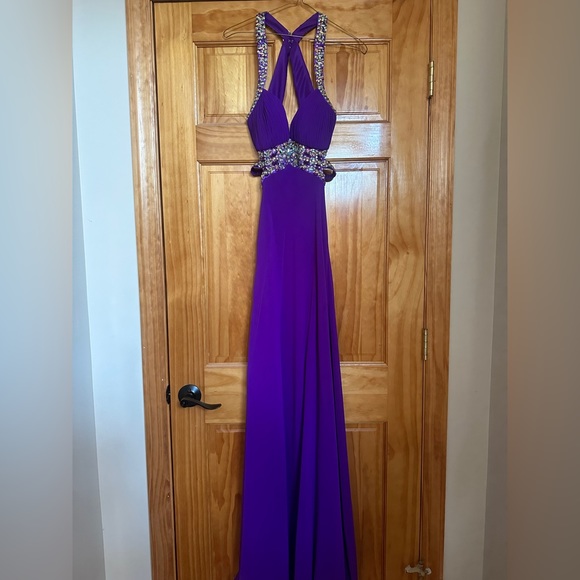 Prom dress with sequence top and open back - Picture 1 of 4